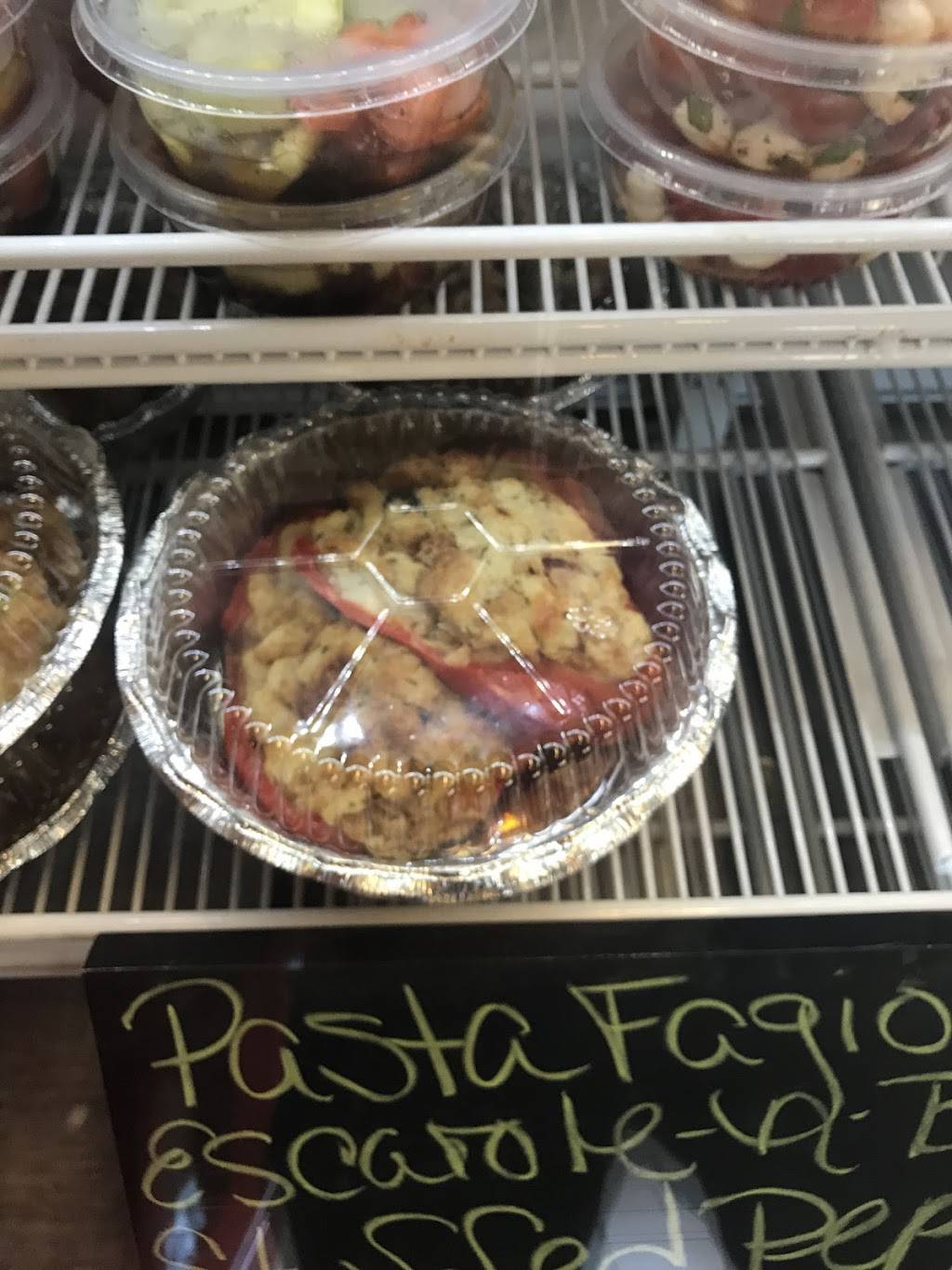 Mangiamo | restaurant | 1958 Smith St, North Providence, RI 02911, USA | 4013495028 OR +1 401-349-5028