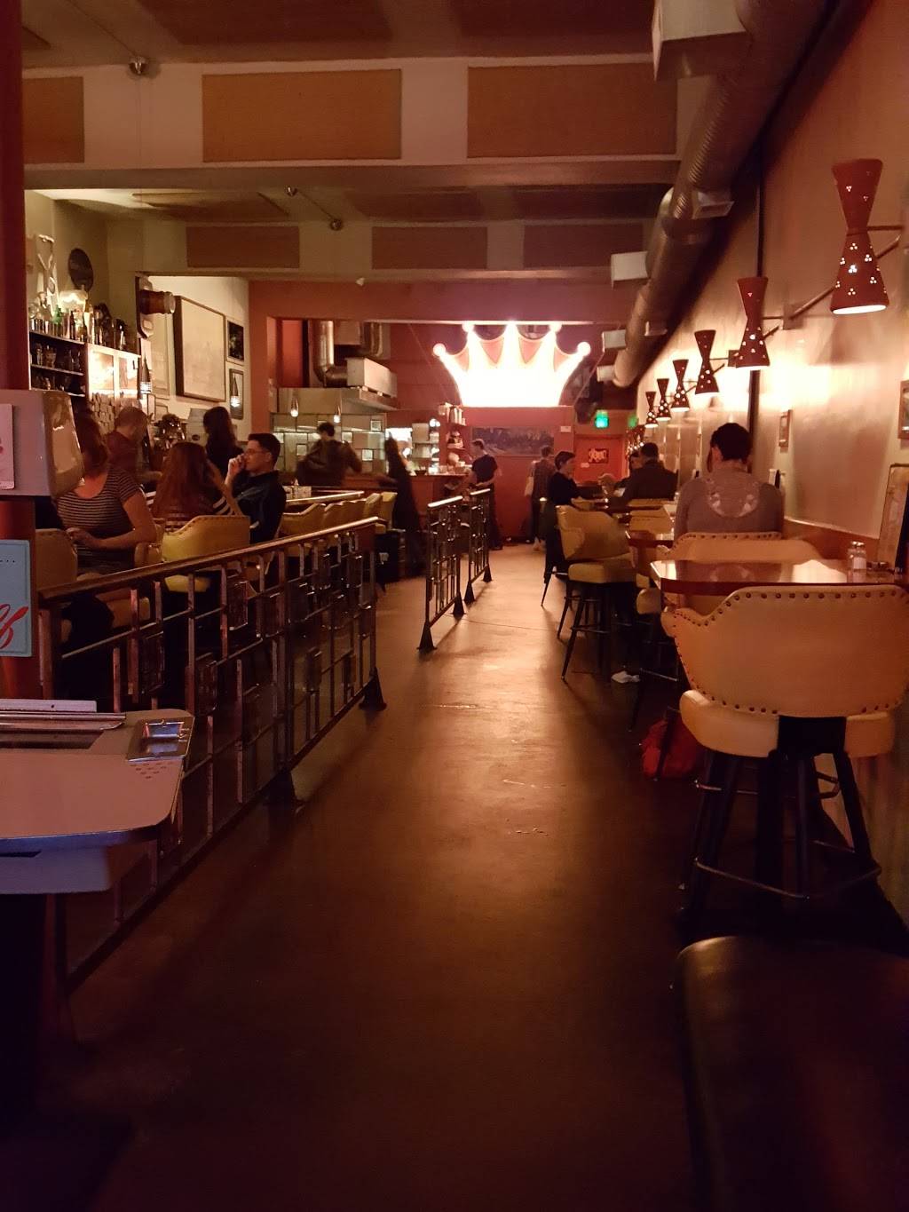 West 5 | restaurant | 4539 California Ave SW, Seattle, WA 98116, USA | 2069351966 OR +1 206-935-1966