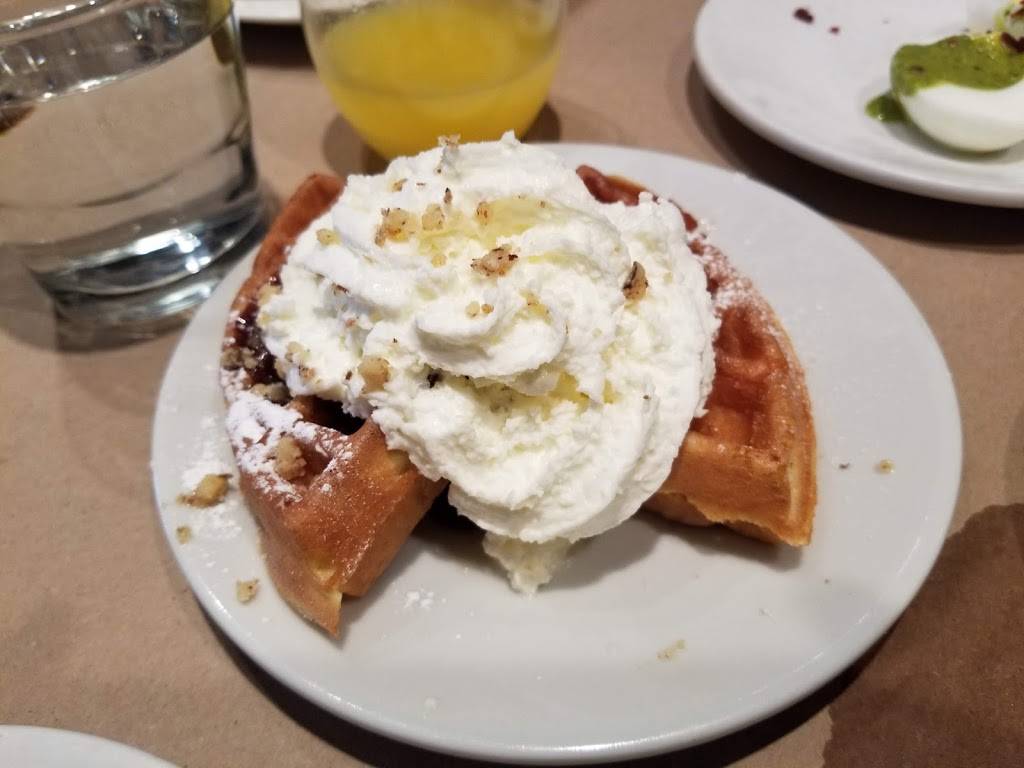 Cava Mezze Clarendon | restaurant | 2940 Clarendon Blvd, Arlington, VA 22201, USA | 7032769090 OR +1 703-276-9090