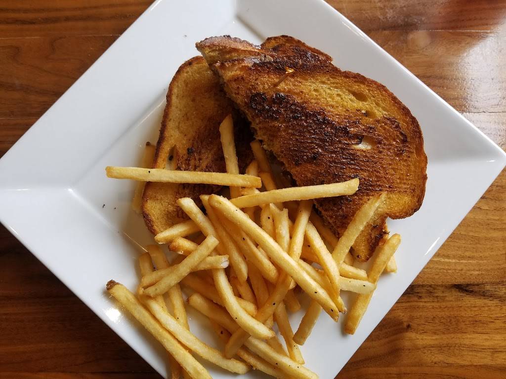 City Grill | restaurant | 2105, 147 E College St, Covina, CA 91723, USA | 6263321237 OR +1 626-332-1237