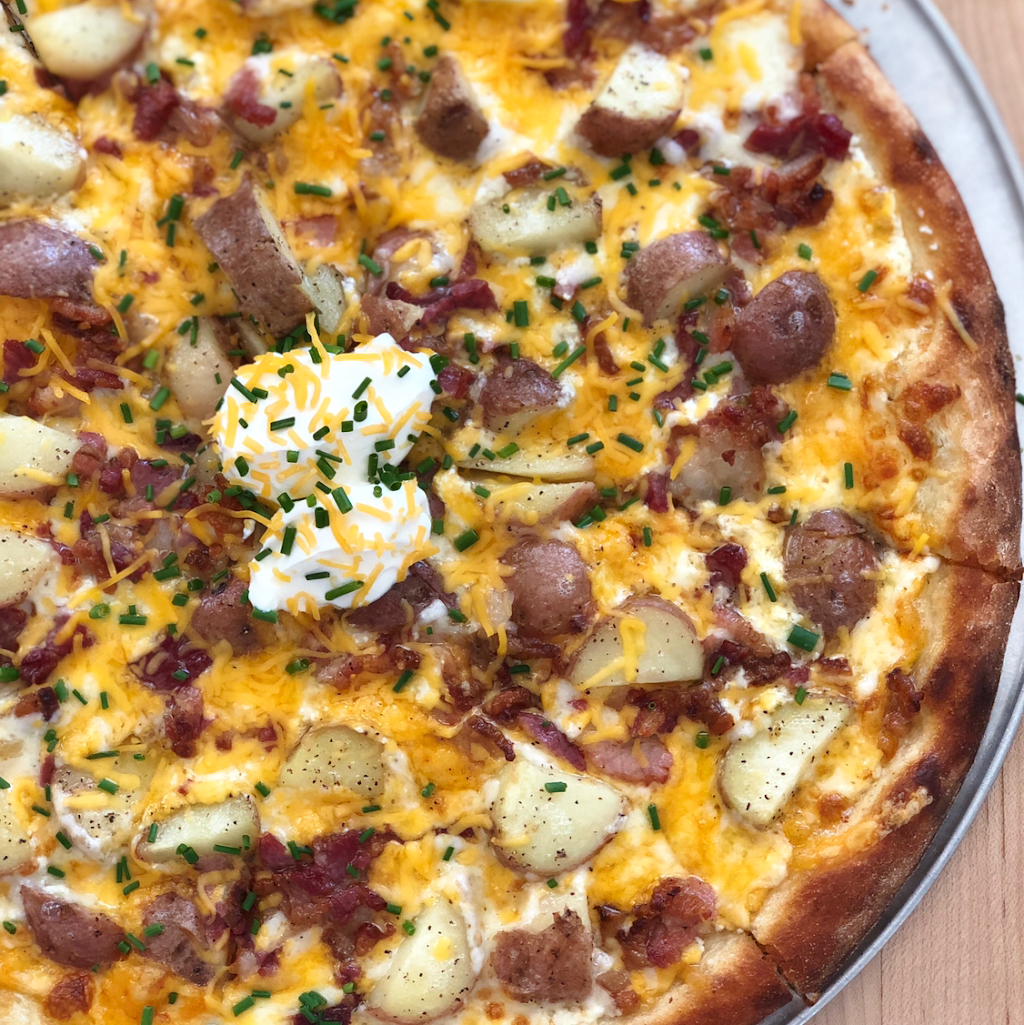 Juicys Pizza | restaurant | 155 Park St, Lakeport, CA 95453, USA | 7074133080 OR +1 707-413-3080