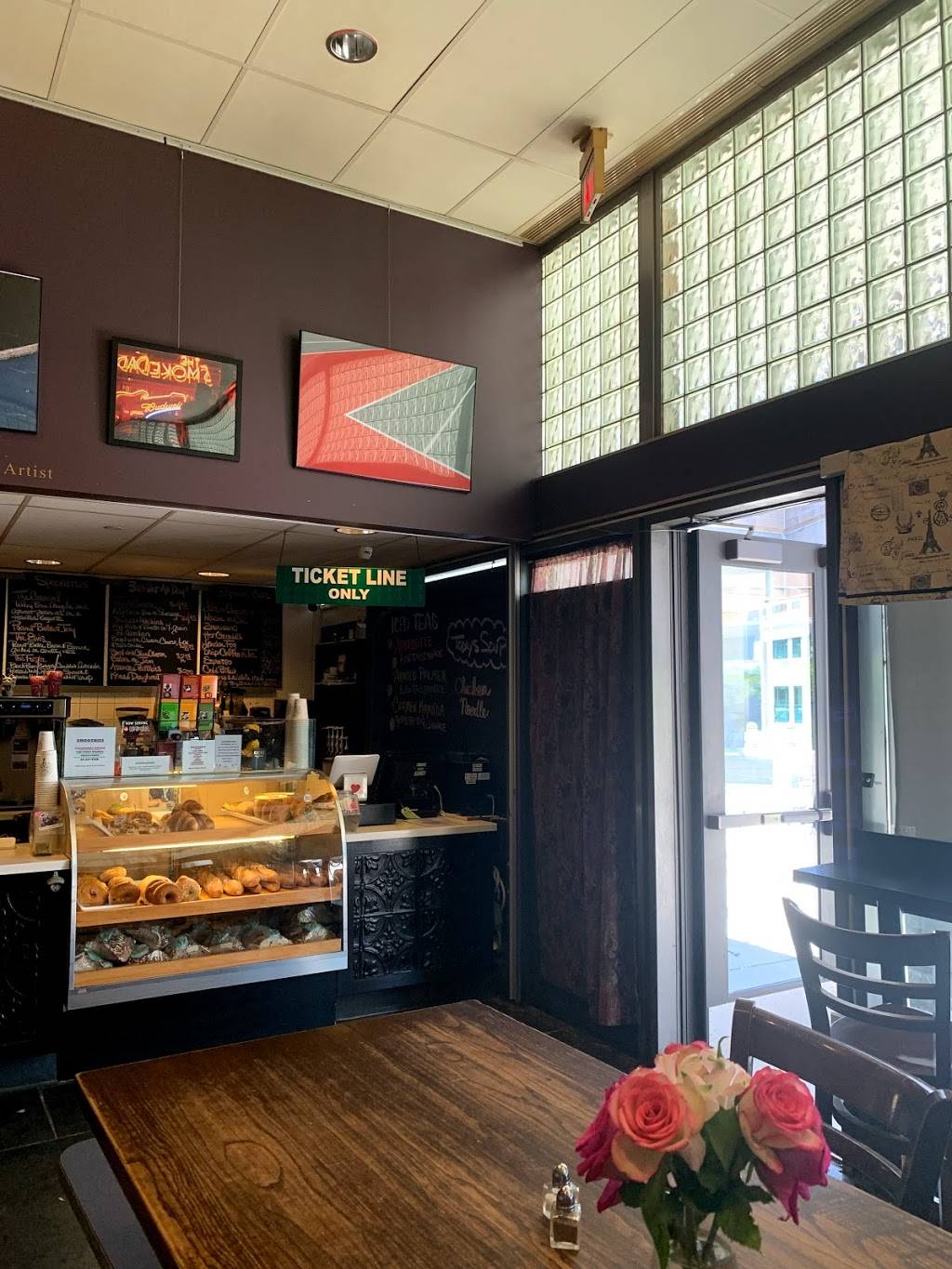 Cafe La France | restaurant | 100 Gaspee St, Providence, RI 02903, USA | 4012733010 OR +1 401-273-3010