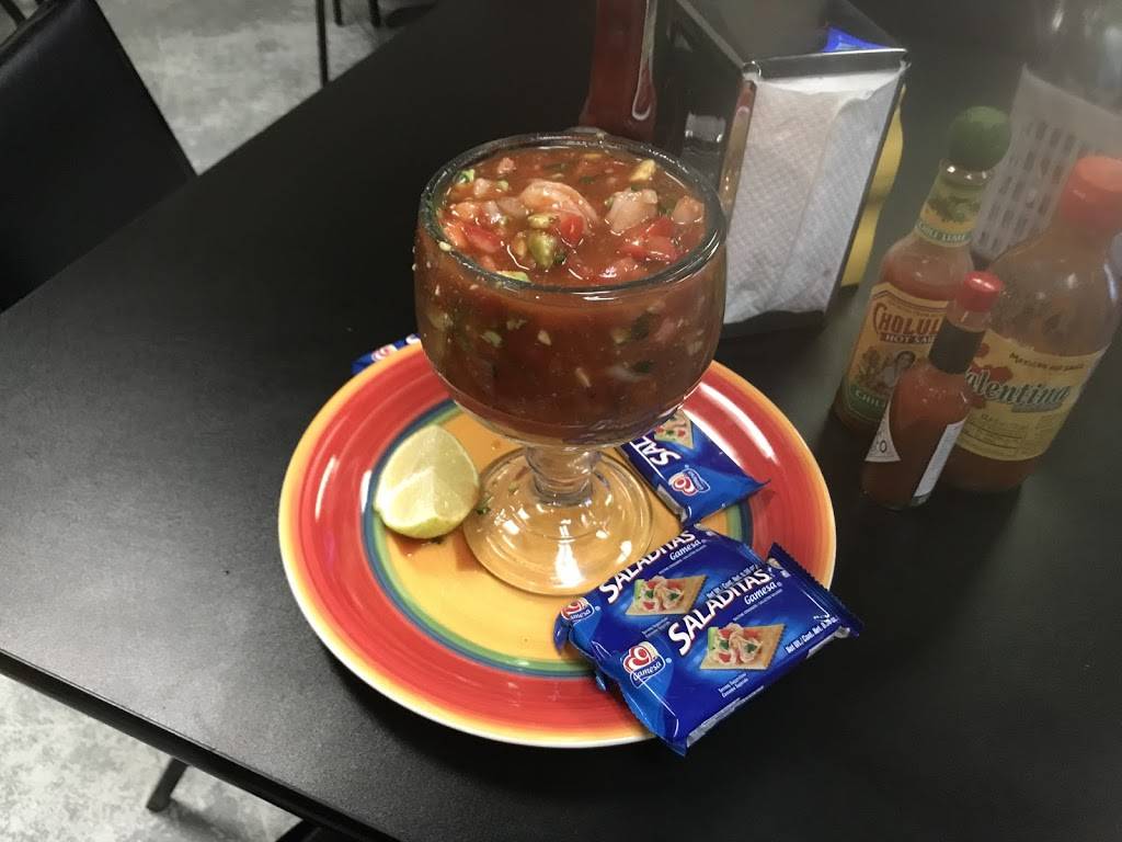 La Doña Restaurant | restaurant | 1221 Gardere Ln, Baton Rouge, LA 70820, USA | 2253025055 OR +1 225-302-5055