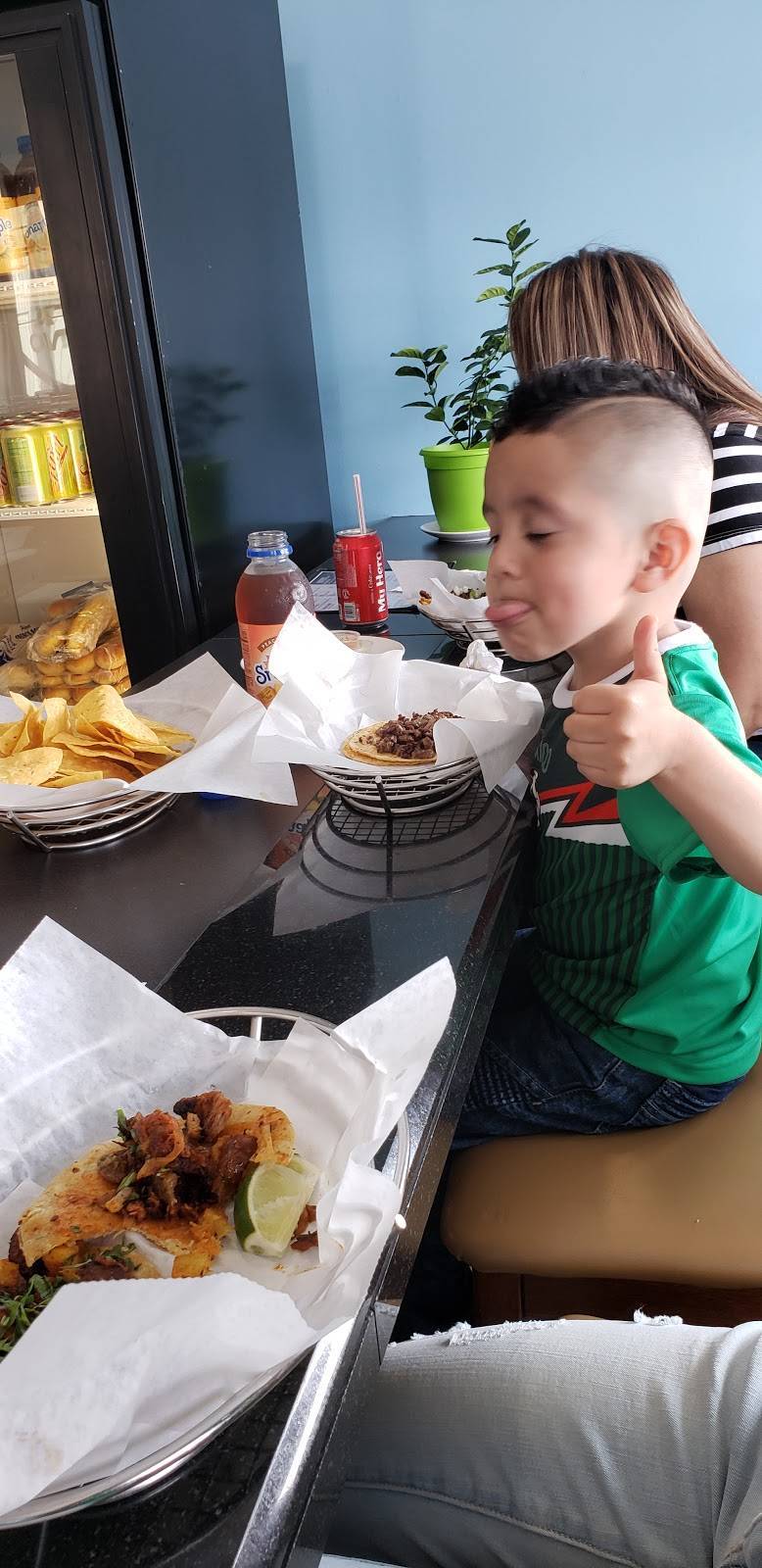 Chepes’s kitchen and catering | restaurant | 2607 S Kostner Ave, Chicago, IL 60623, USA | 7734756524 OR +1 773-475-6524