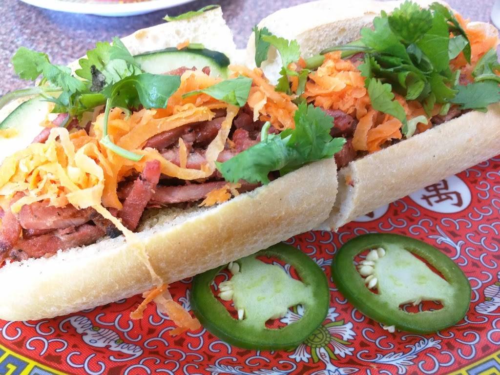 Mekong Sandwich | restaurant | 11600 Jones Rd #105, Houston, TX 77070, USA | 8322370614 OR +1 832-237-0614