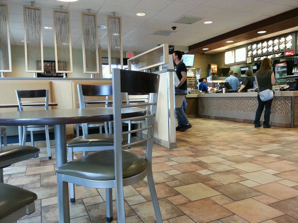 McDonalds | cafe | 2341 W Ridge Rd, Rochester, NY 14626, USA | 5852251512 OR +1 585-225-1512