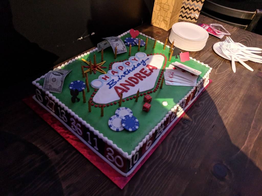 The Brass Monkey Bar | restaurant | 1519 Oak St, Wyandotte, MI 48192, USA | 7347962728 OR +1 734-796-2728