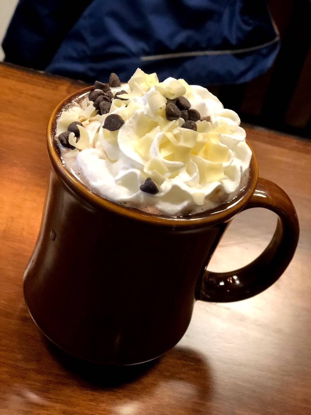 Rose Petals Cafe & Lounge | restaurant | 8120 Old York Rd, Elkins Park, PA 19027, USA | 2156904706 OR +1 215-690-4706