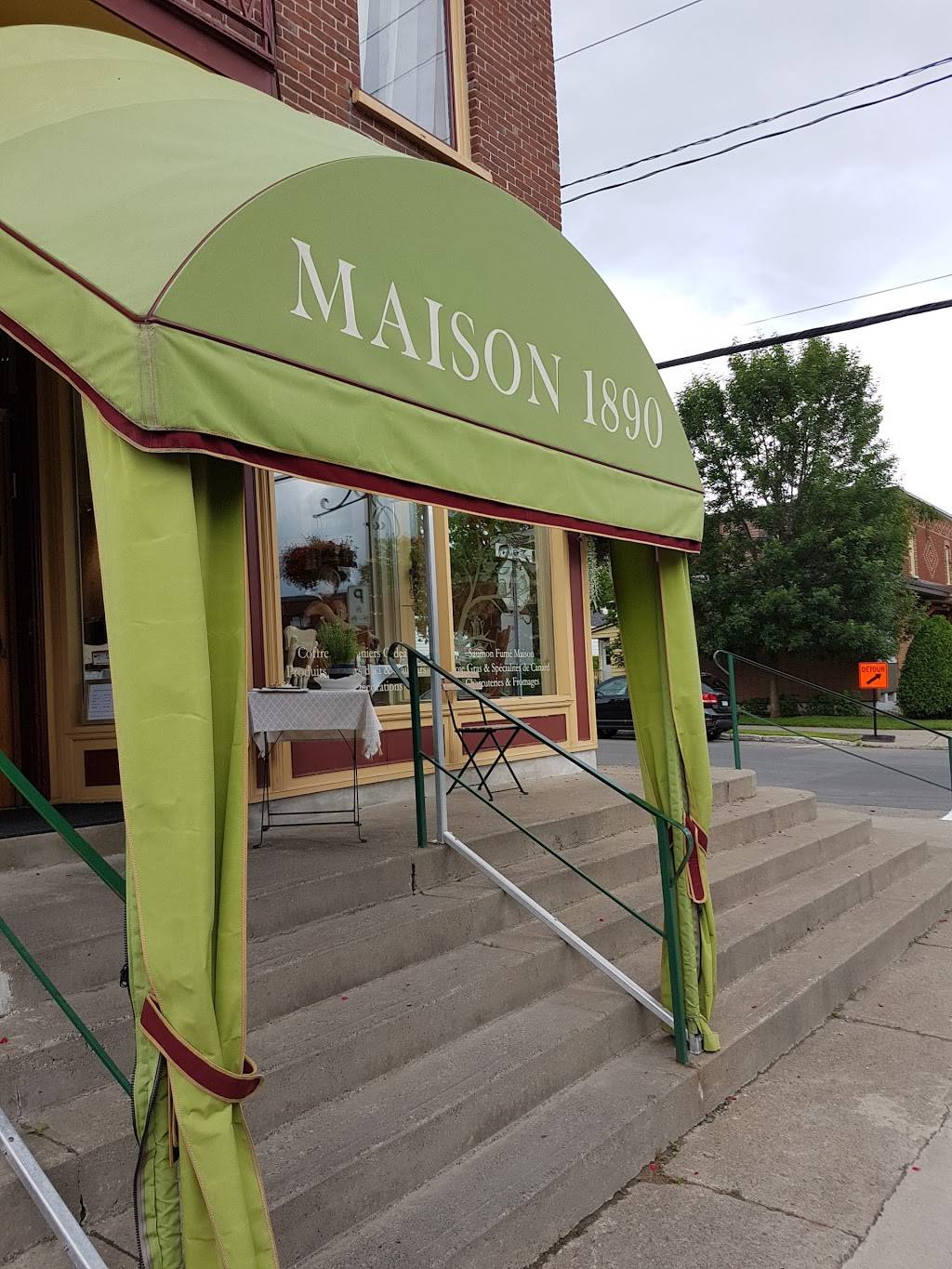 Maison 1890 | restaurant | 114 Rue Saint Vincent, Sainte-Agathe-des-Monts, QC J8C 1P4, Canada | 8193241890 OR +1 819-324-1890