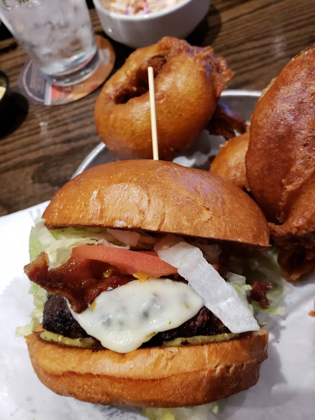 The Pint Room | restaurant | 2620 W Belleview Ave, Littleton, CO 80123, USA | 7202833200 OR +1 720-283-3200