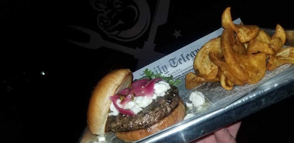 Slingers Smokehouse & Saloon | restaurant | 5853 Palmer Park Blvd, Colorado Springs, CO 80915, USA | 7194247664 OR +1 719-424-7664