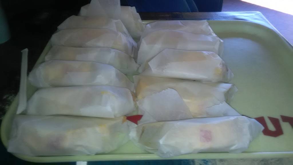 Taco Hut | restaurant | 600 E 30th Ave, Hutchinson, KS 67502, USA | 6206658541 OR +1 620-665-8541