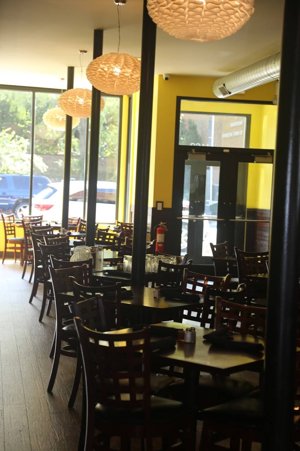 The Nile of Hyde Park | restaurant | 1162 E 55th St, Chicago, IL 60615, USA | 7733249499 OR +1 773-324-9499