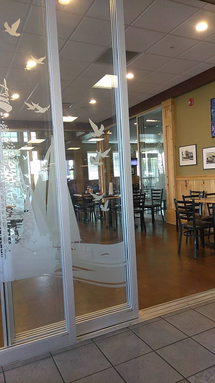 Bill Grays Seabreeze Tap Room | restaurant | 4870 Culver Rd #100, Rochester, NY 14622, USA | 5852667820 OR +1 585-266-7820