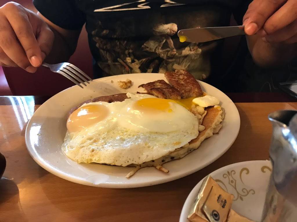 Patricias Restaurant | restaurant | 18 Whalley Ave, New Haven, CT 06511, USA | 2037874500 OR +1 203-787-4500