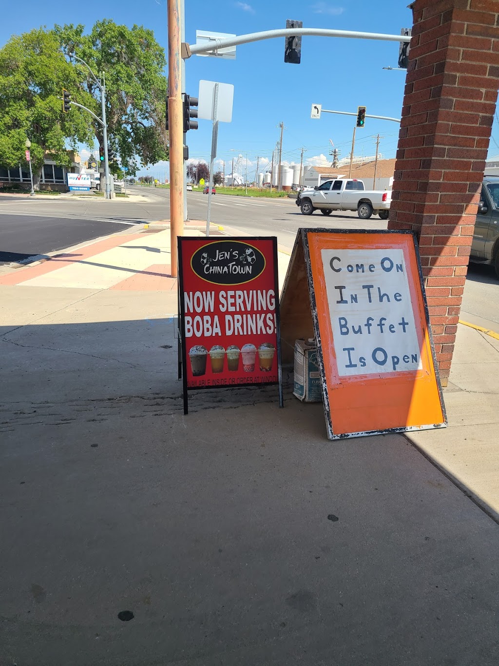 Jens Chinatown | restaurant | 151 E Coulter Ave, Powell, WY 82435, USA | 3077547924 OR +1 307-754-7924