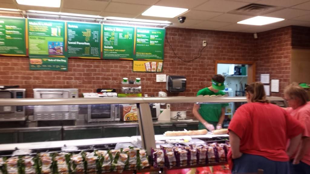 Subway | restaurant | 1029 S Westwood Blvd, Poplar Bluff, MO 63901, USA | 5737279400 OR +1 573-727-9400