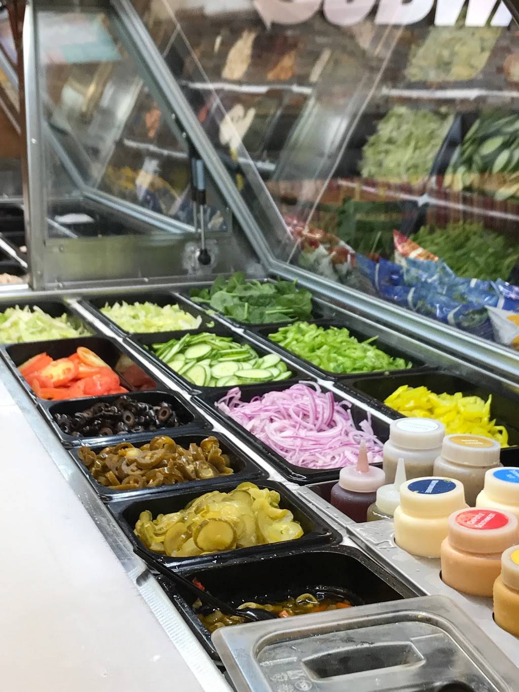 Subway Restaurants | restaurant | 2087 Barrington Rd, Hoffman Estates, IL 60169, USA | 8478841555 OR +1 847-884-1555