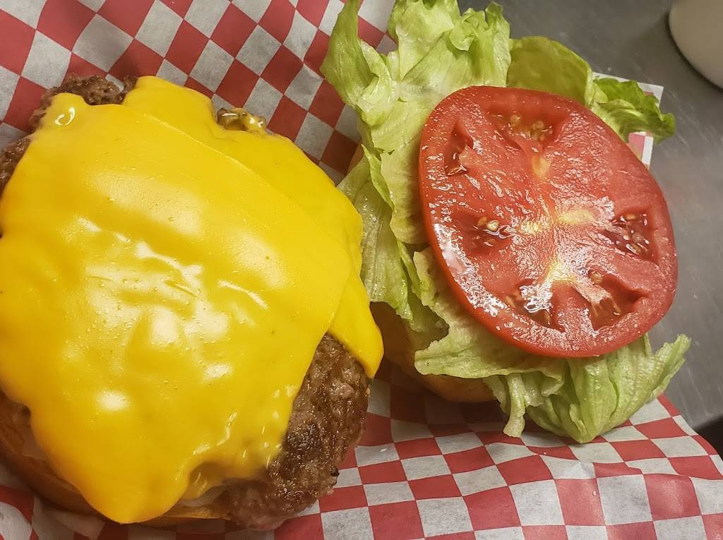 Crazy Dawgs | restaurant | 609 West Ave, Crossville, TN 38555, USA | 9312108785 OR +1 931-210-8785