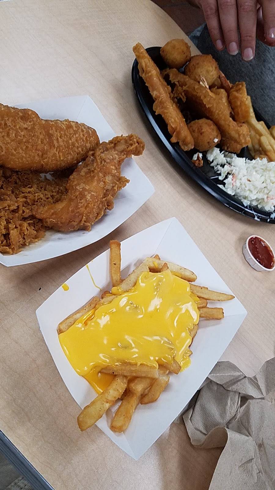 A&W Restaurant | restaurant | 11211 East 40th St S Hwy, Independence, MO 64055, USA | 8163589733 OR +1 816-358-9733