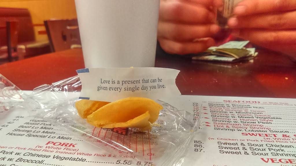 Great Wall | restaurant | 1916 W 21st St, Wichita, KS 67203, USA | 3168322882 OR +1 316-832-2882