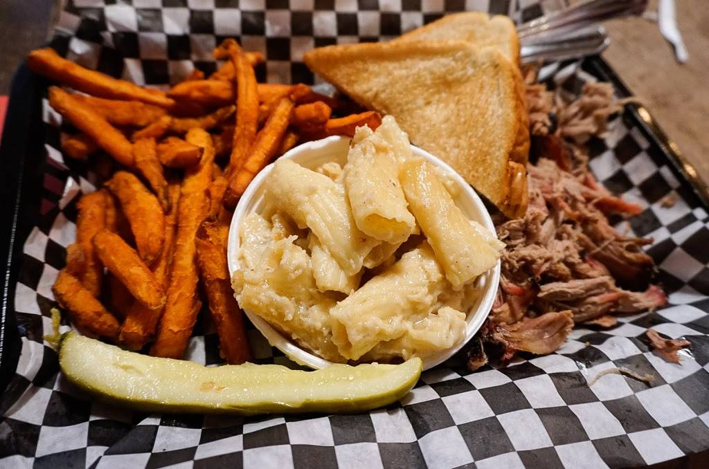 Wileys Championship BBQ | restaurant | 4700 US-80, Savannah, GA 31410, USA | 9122013259 OR +1 912-201-3259