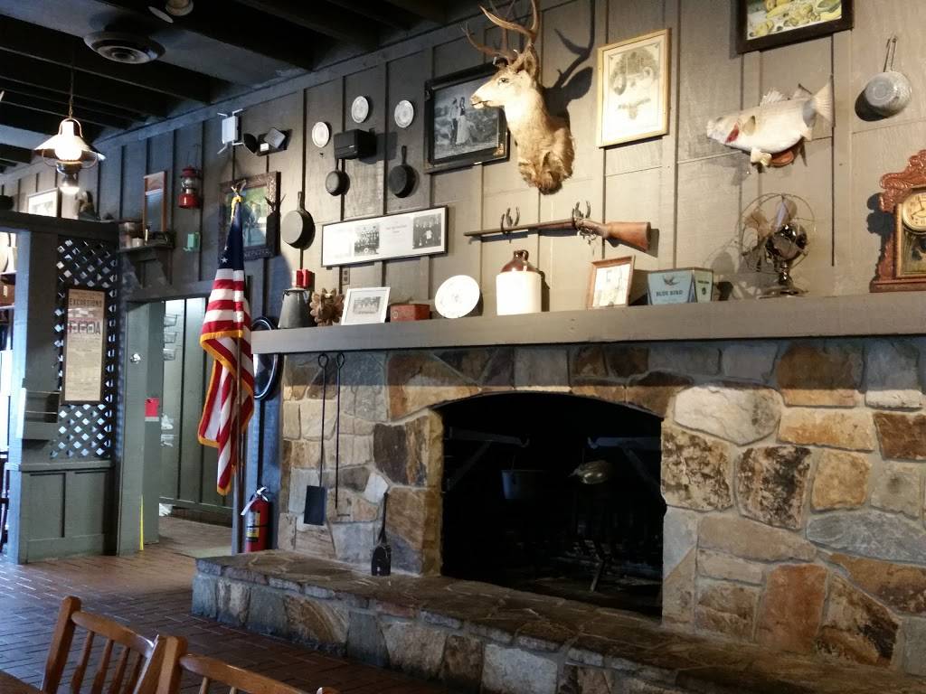 Cracker Barrel Old Country Store | restaurant | 30405 Cracker Crossing, Brooksville, FL 34602, USA | 3527993101 OR +1 352-799-3101