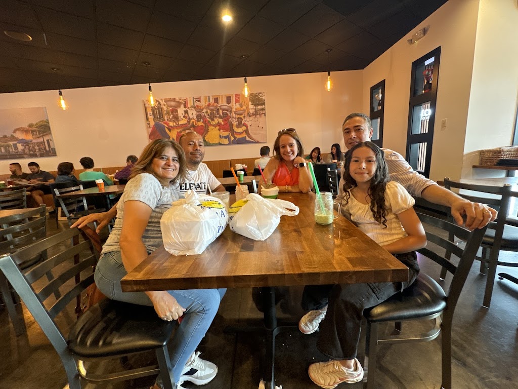 La Ruana Colombian Restaurant | restaurant | 4015 Holcomb Bridge Rd, Norcross, GA 30071, USA | 4702753968 OR +1 470-275-3968