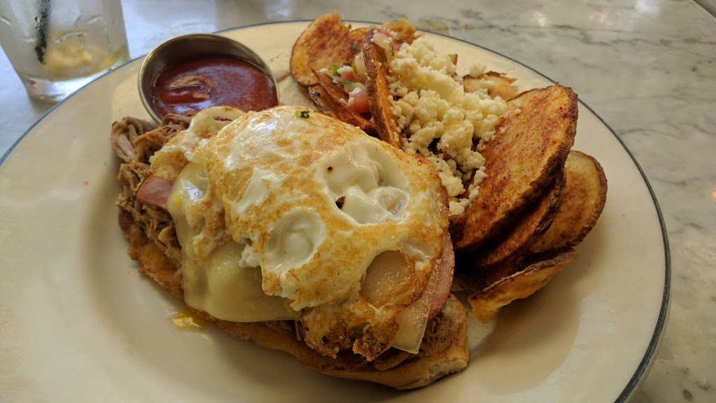 Ocho | restaurant | 1015 Navarro St, San Antonio, TX 78205, USA | 2102222008 OR +1 210-222-2008