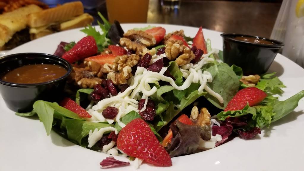 The Old Horseshoe Restaurant and Tavern | restaurant | 65 S Main St, Johnstown, OH 43031, USA | 7409673663 OR +1 740-967-3663