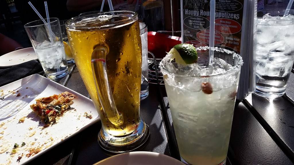 Sunshine Factory Bar & Grill | restaurant | 4100 Vinewood Ln N, Plymouth, MN 55442, USA | 7635357000 OR +1 763-535-7000