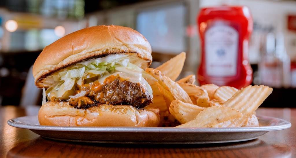 Wild Wing Cafe | restaurant | 5080 Riverside Dr #100, Macon, GA 31210, USA | 4784779453 OR +1 478-477-9453