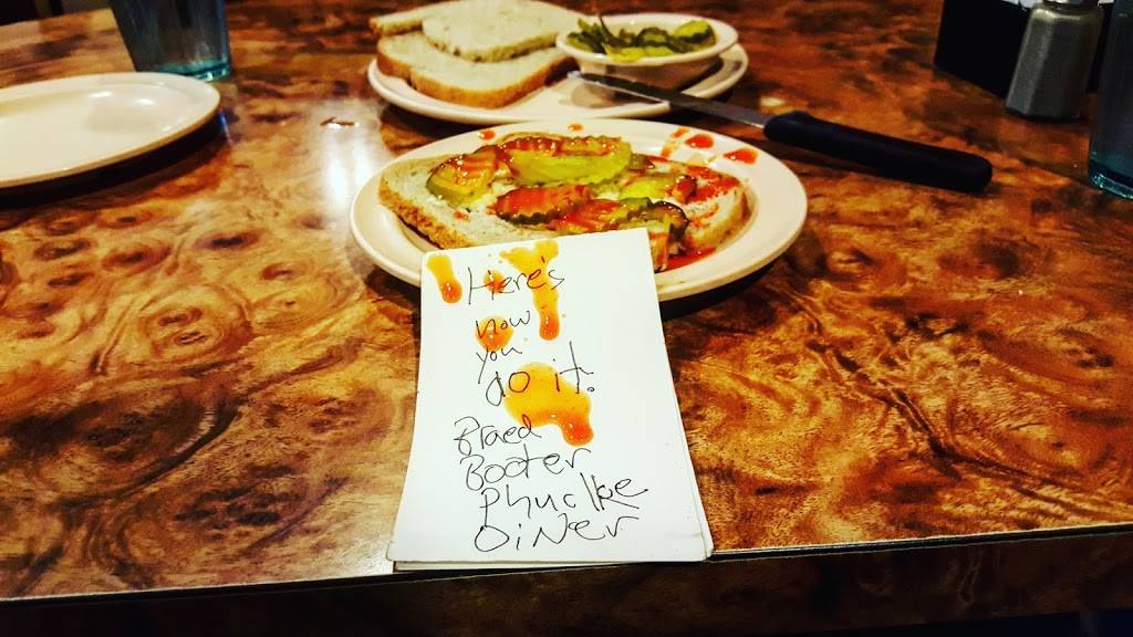 Joe Tess Place | restaurant | 5424 S 24th St, Omaha, NE 68107, USA | 4027317278 OR +1 402-731-7278