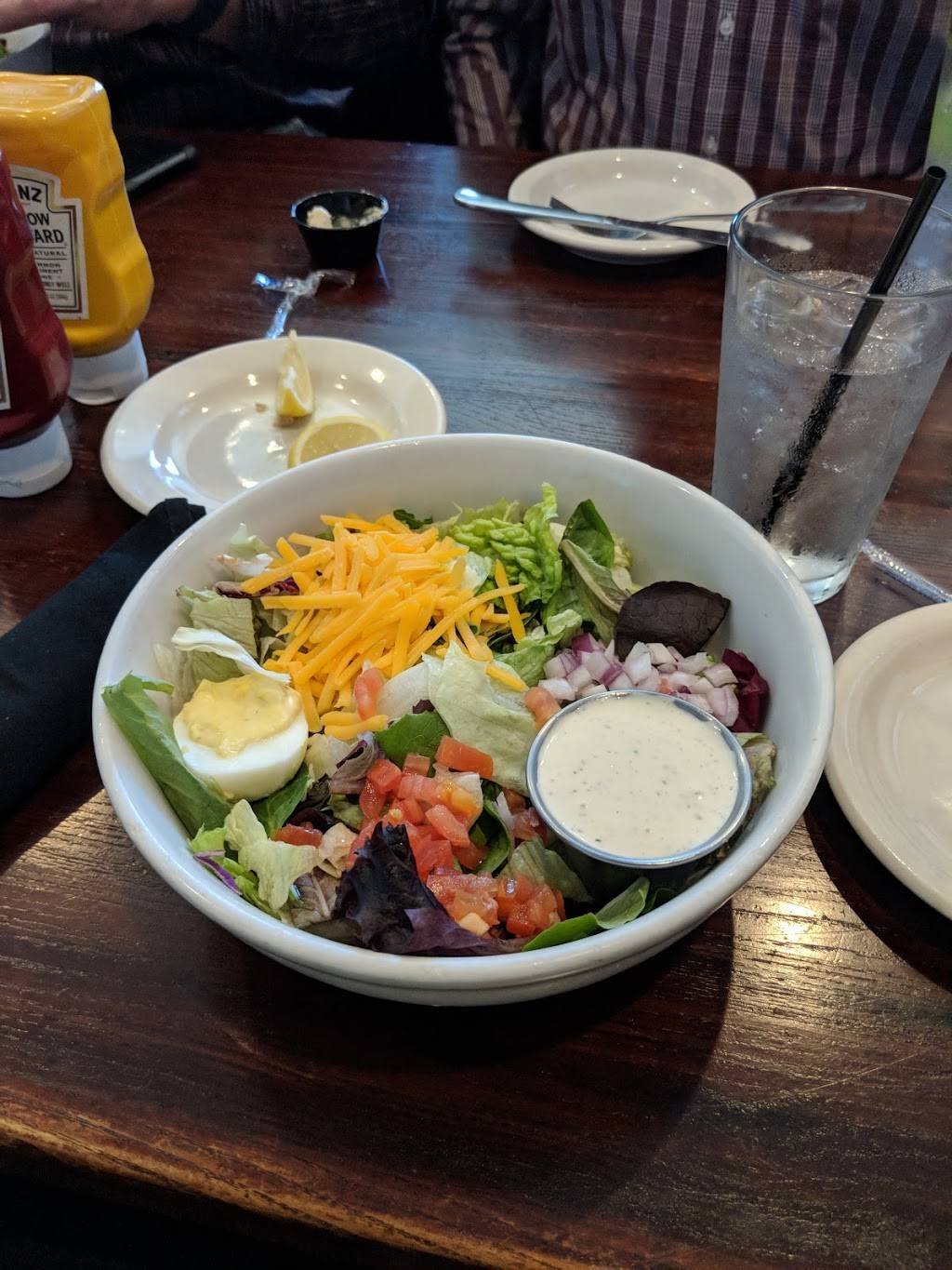 Hop House | restaurant | 1214 Central Park Dr, OFallon, IL 62269, USA | 6187262740 OR +1 618-726-2740