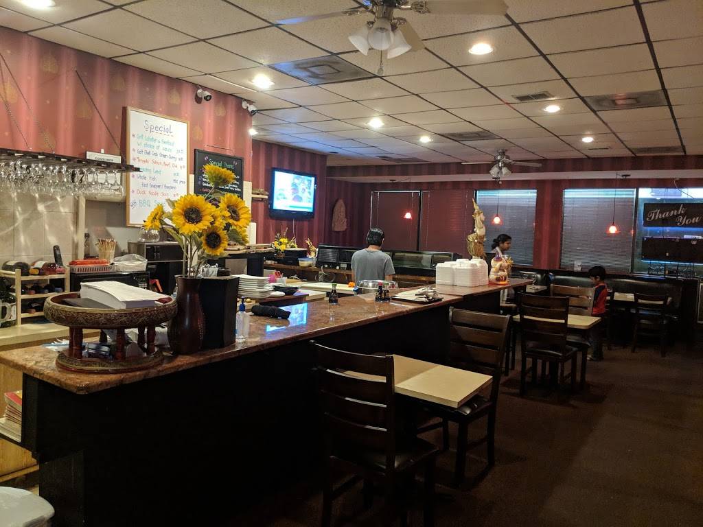 Tom Yum Thai & Sushi Restaurant | restaurant | 104 Patricia Ave, Dunedin, FL 34698, USA | 7279539898 OR +1 727-953-9898