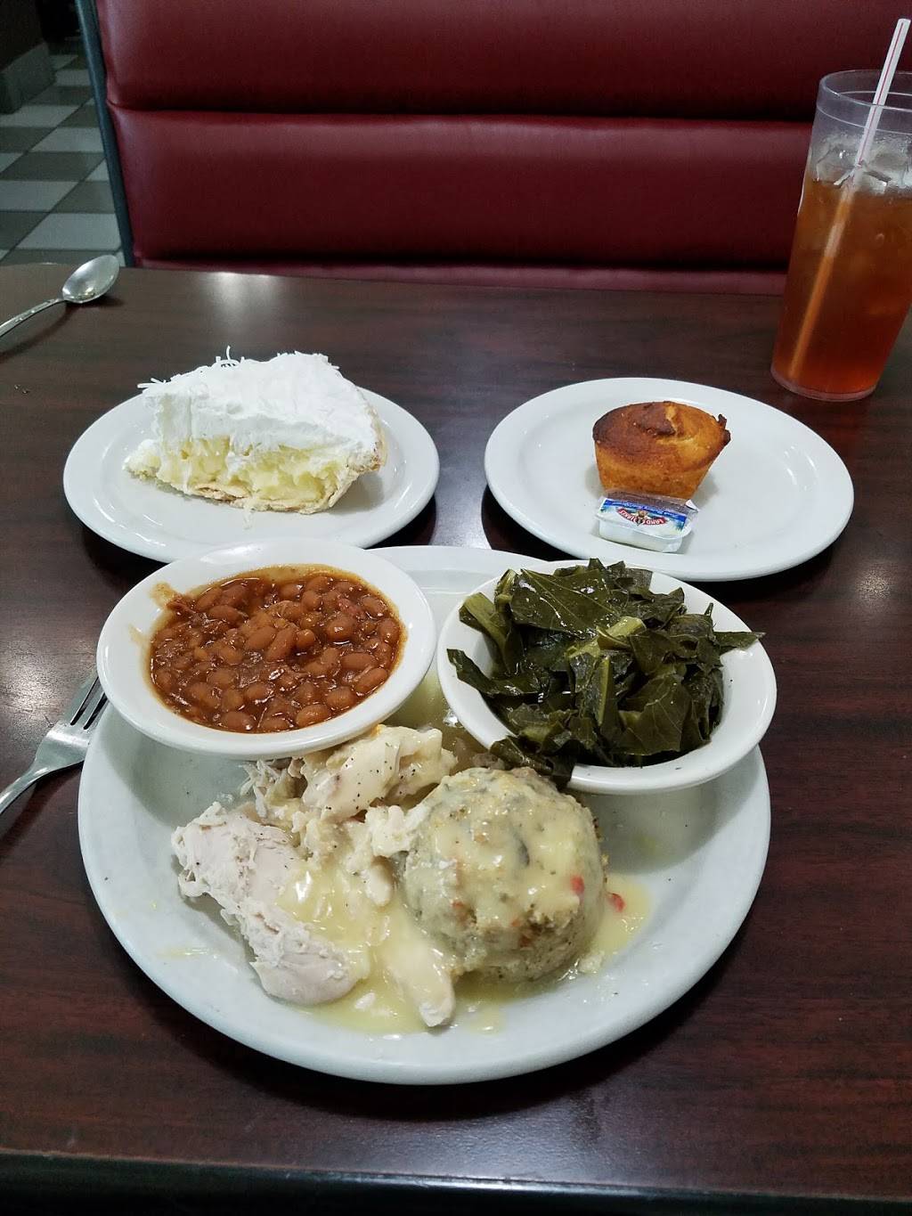 Wallys Restaurant | restaurant | 1600 McCallie Ave, Chattanooga, TN 37404, USA | 4236984643 OR +1 423-698-4643