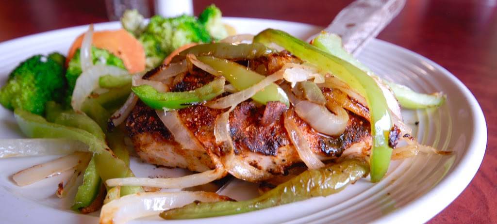 Mavericks Firewater Grill - Sports Bar - Craft Beer - Wings | restaurant | 535 E Eads Pkwy, Greendale, IN 47025, USA | 8125376600 OR +1 812-537-6600