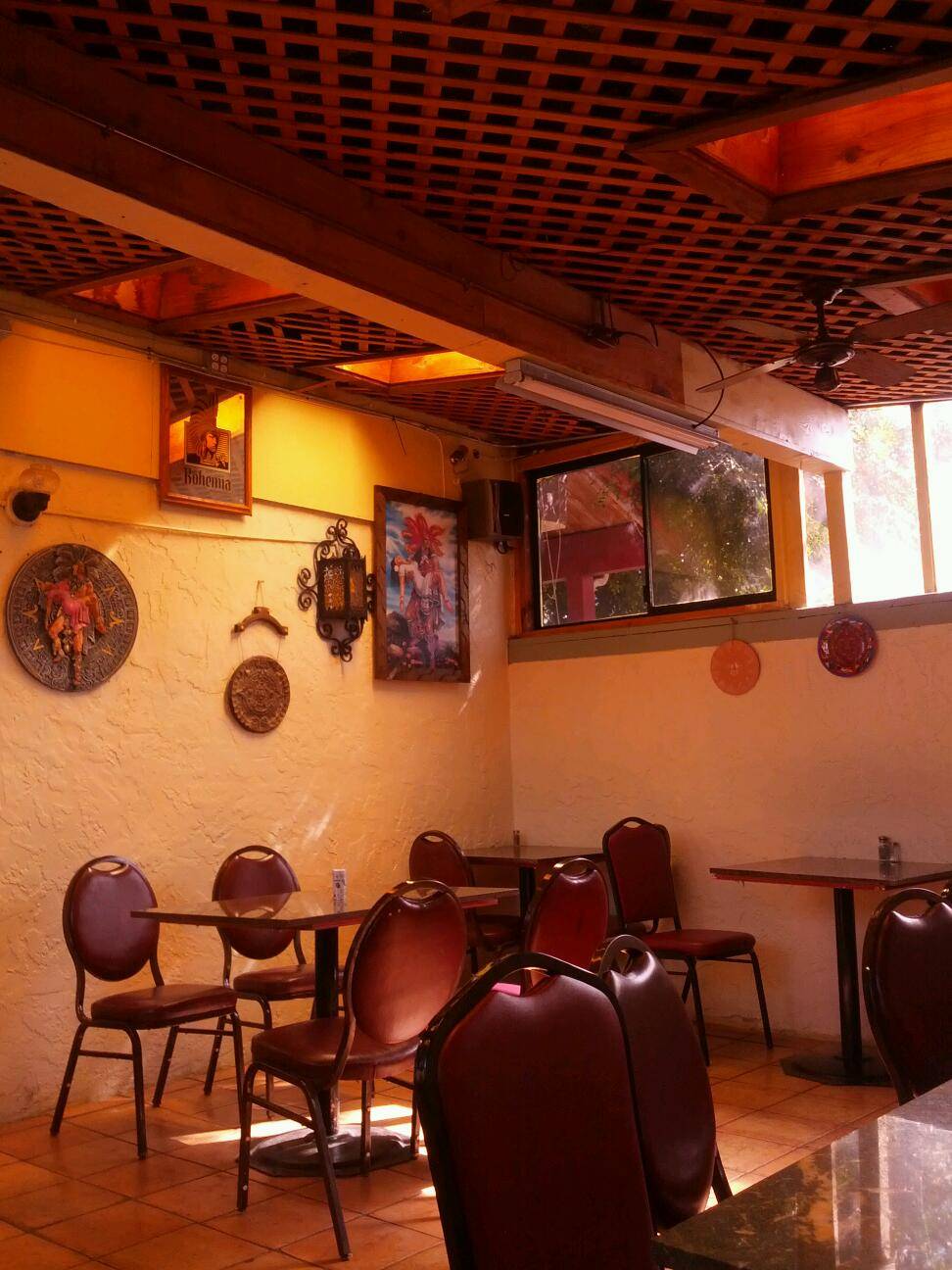 El Azteca Mexican Restaurant | restaurant | 2904 Freedom Blvd, Watsonville, CA 95076, USA | 8317285250 OR +1 831-728-5250