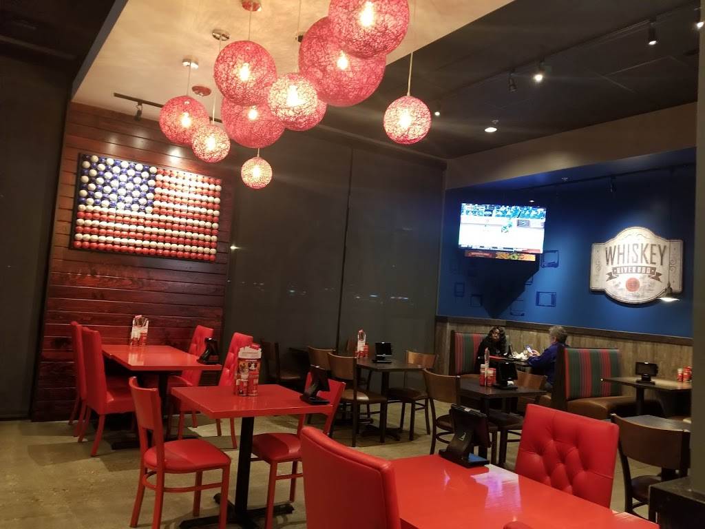 Red Robin Gourmet Burgers and Brews | restaurant | 4605 South Landing Way, Tucson, AZ 85714, USA | 5202843803 OR +1 520-284-3803