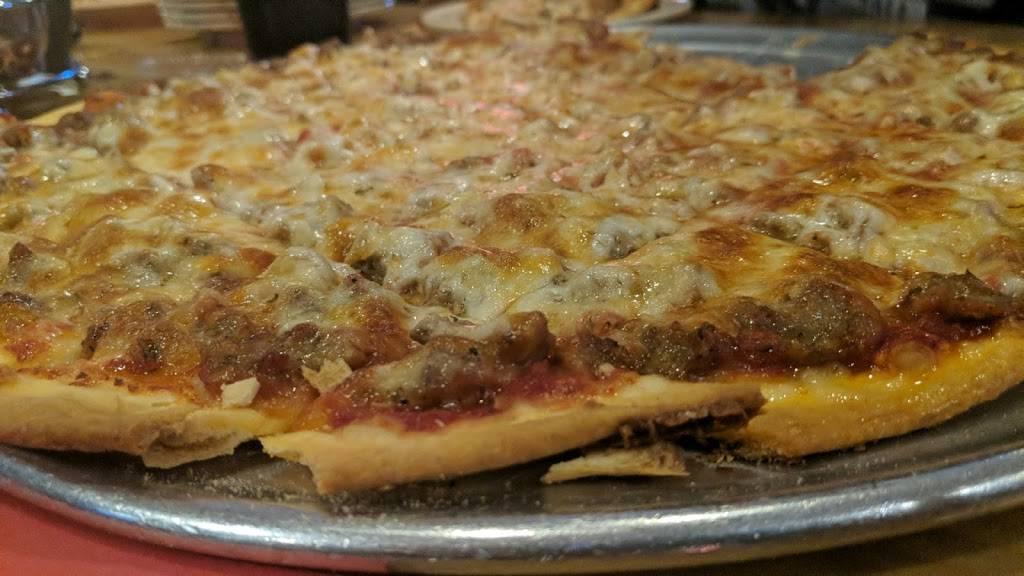 Ledos Pizza | restaurant | 5525 South La Grange Road, Countryside, IL 60525, USA | 7083544500 OR +1 708-354-4500