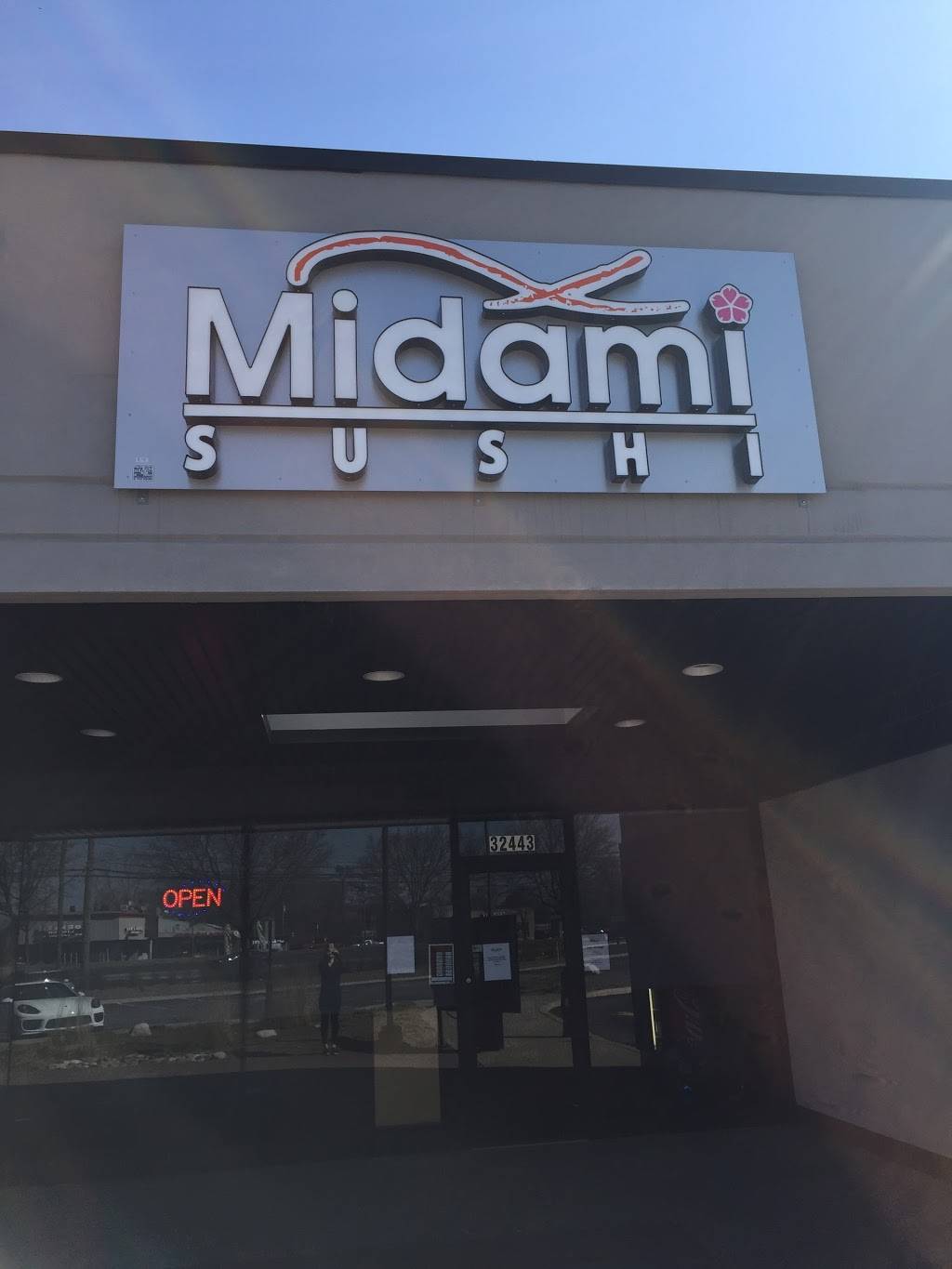 Midami Sushi | restaurant | 32443 Northwestern Hwy, Farmington Hills, MI 48334, USA | 2487026299 OR +1 248-702-6299