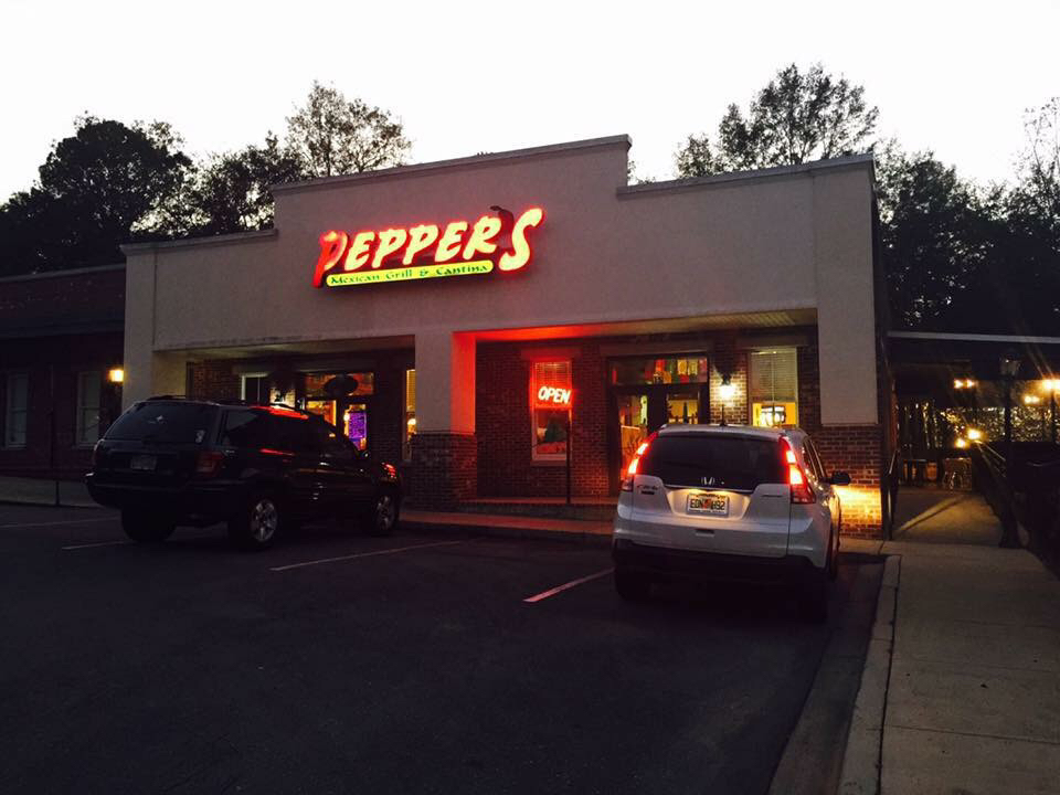Pepper’s Mexican Grill & Cantina | restaurant | 1140 Capital Cir SE #15, Tallahassee, FL 32301, USA | 8508772020 OR +1 850-877-2020