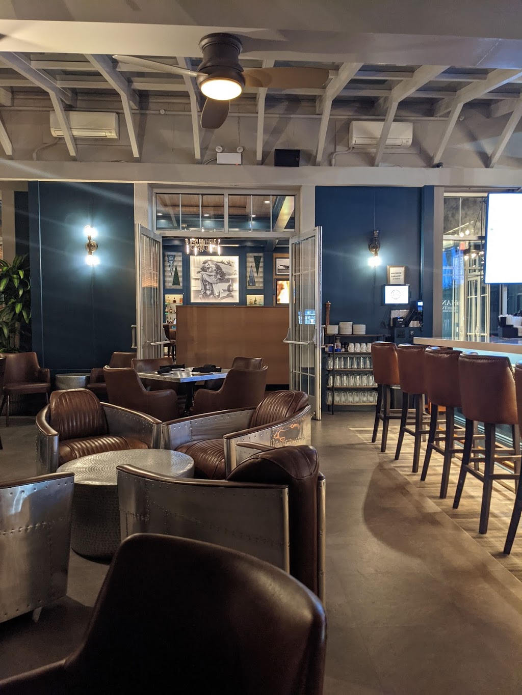 Hangar Two by Tangled Roots Brewing Company | restaurant | 1100 N Milwaukee Ave, Glenview, IL 60025, USA | 8473756986 OR +1 847-375-6986