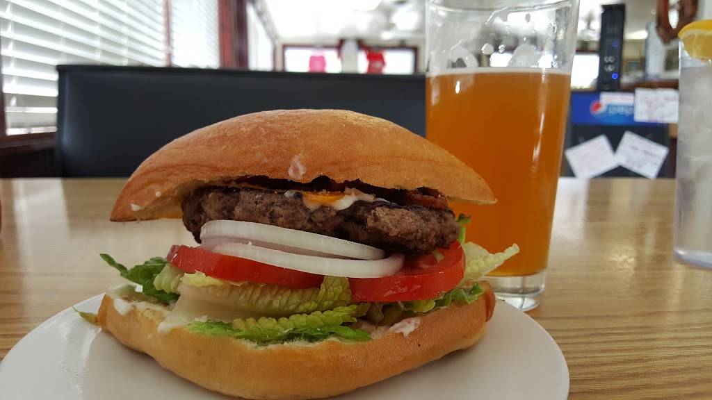 Black Forest Haus | restaurant | 18540 Patrick Henry Hwy, Amelia Court House, VA 23002, USA | 8045611738 OR +1 804-561-1738