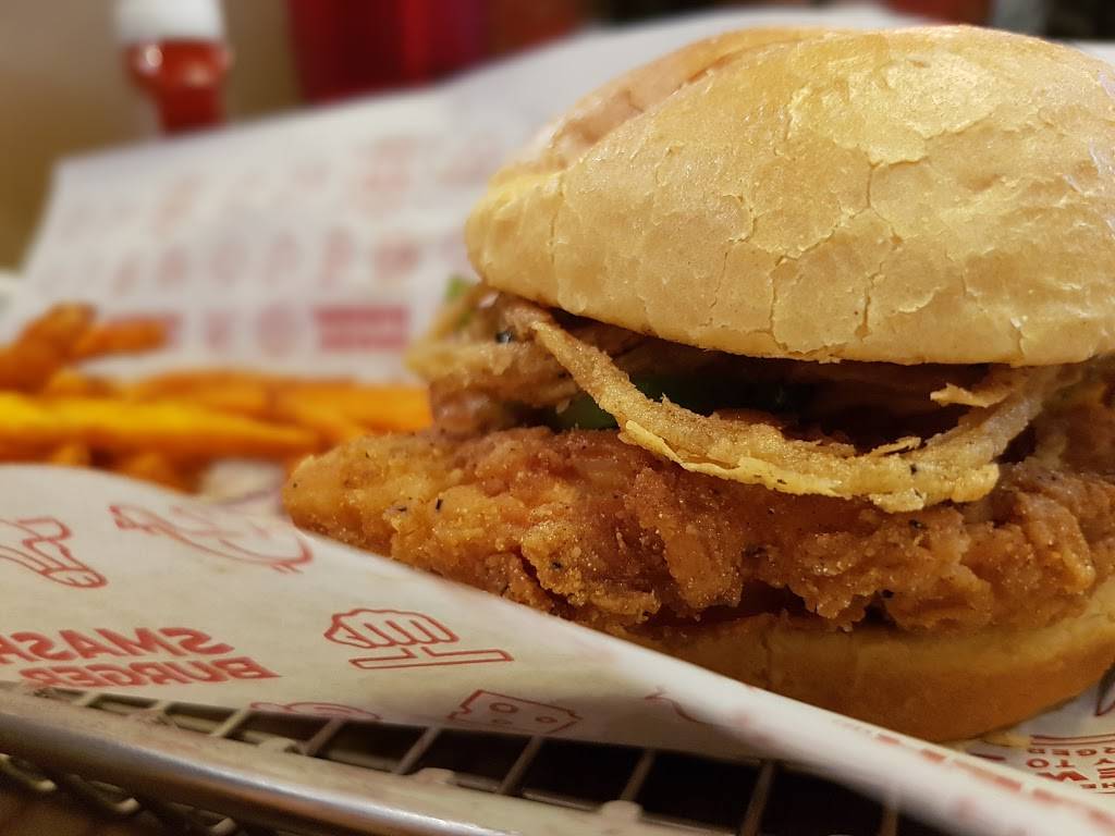 Smashburger | restaurant | 975 W John Carpenter Fwy, Irving, TX 75039, USA | 2143022681 OR +1 214-302-2681