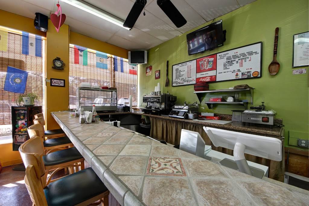 Latin American Cafe | restaurant | 1427 NE 25th Ave, Ocala, FL 34470, USA | 3523512822 OR +1 352-351-2822