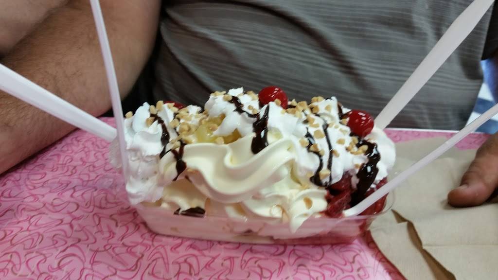 Hwy 55 Burgers Shakes & Fries | restaurant | 4859 Old York Rd #104, Rock Hill, SC 29732, USA | 8039855555 OR +1 803-985-5555