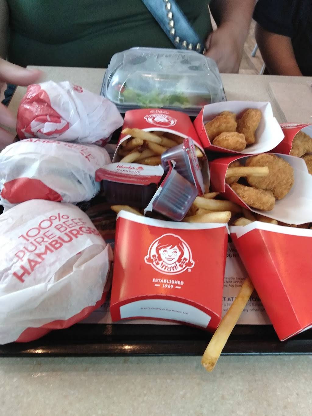 Wendys | restaurant | 3019 Lamberton Blvd, Orlando, FL 32825, USA | 4076589000 OR +1 407-658-9000