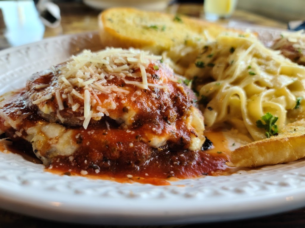 Marlos Restaurant | restaurant | 383 M St, Crescent City, CA 95531, USA | 7074658388 OR +1 707-465-8388