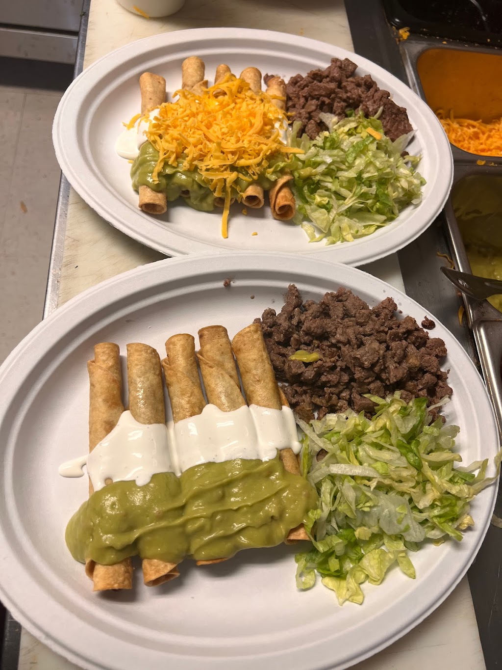 Alvaritos taco sShop | restaurant | 633 N Main St, Belen, NM 87002, USA | 5054922937 OR +1 505-492-2937